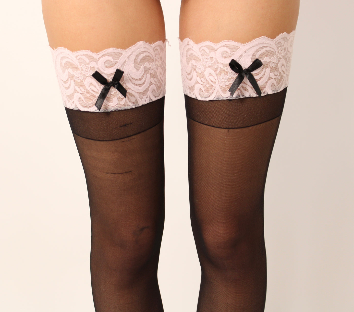 Bow stockings